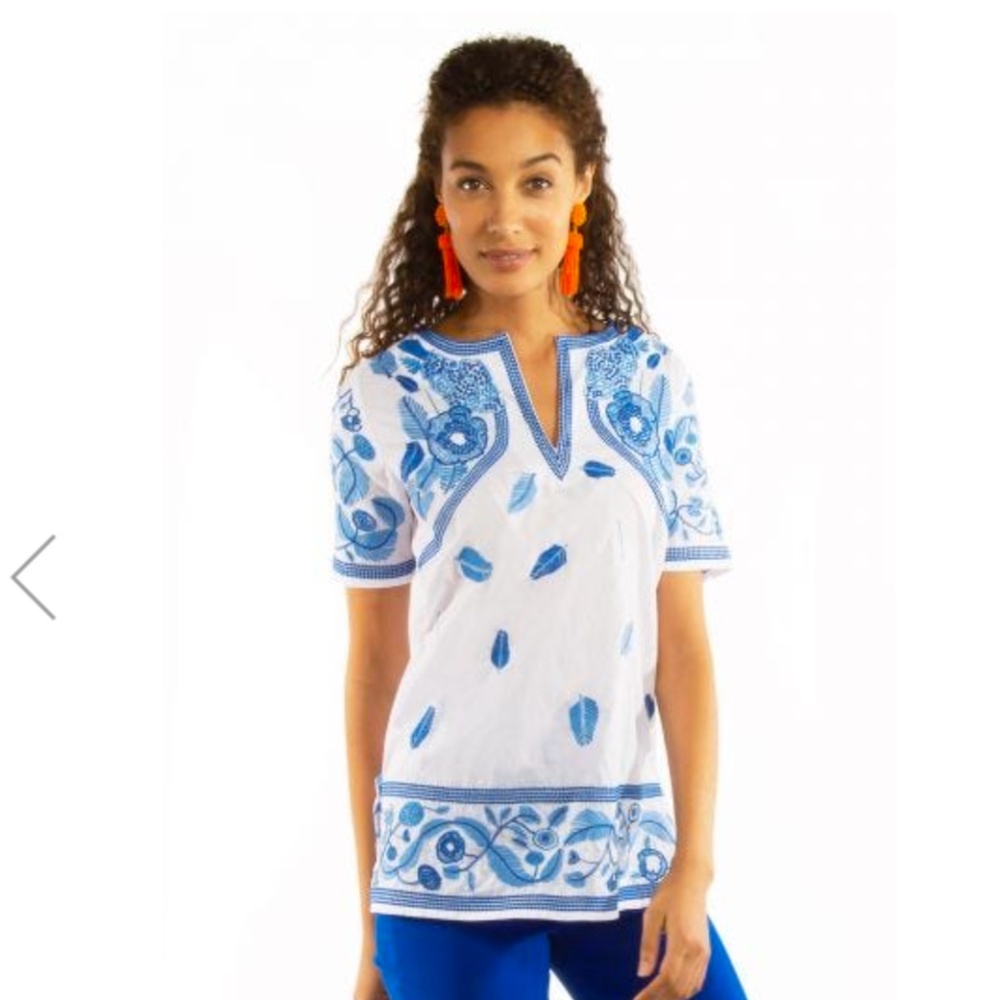 NWT Gretchen Scott Embroidered Top Blue White Size Large